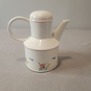 Midwinter Tea Pod Vintage Stonehenge Crocus Vintage Retro Floral